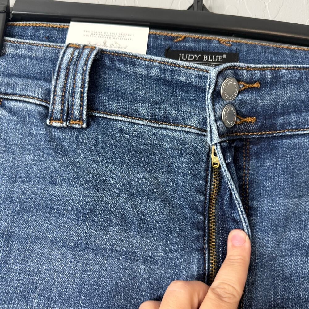 Judy Blue Baylor High Rise Button Detail Wide Leg Jean, Indigo, 13/31 - Picture 7 of 7